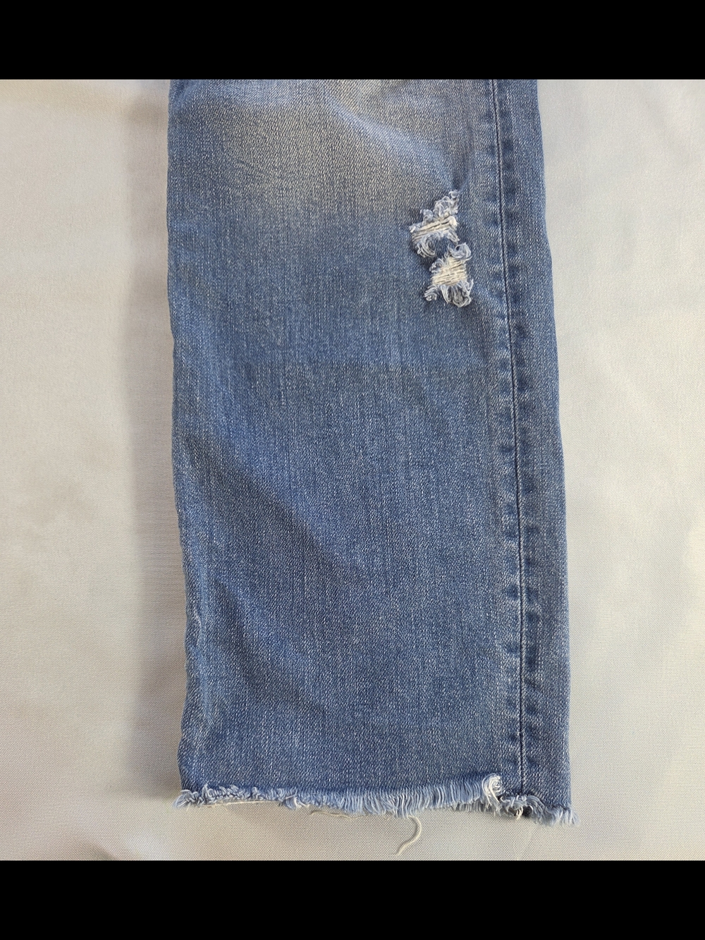 True Religion Sara Cigarette Jeans Womens 31 Distressed Slim Straight Light Wash - Picture 5 of 16